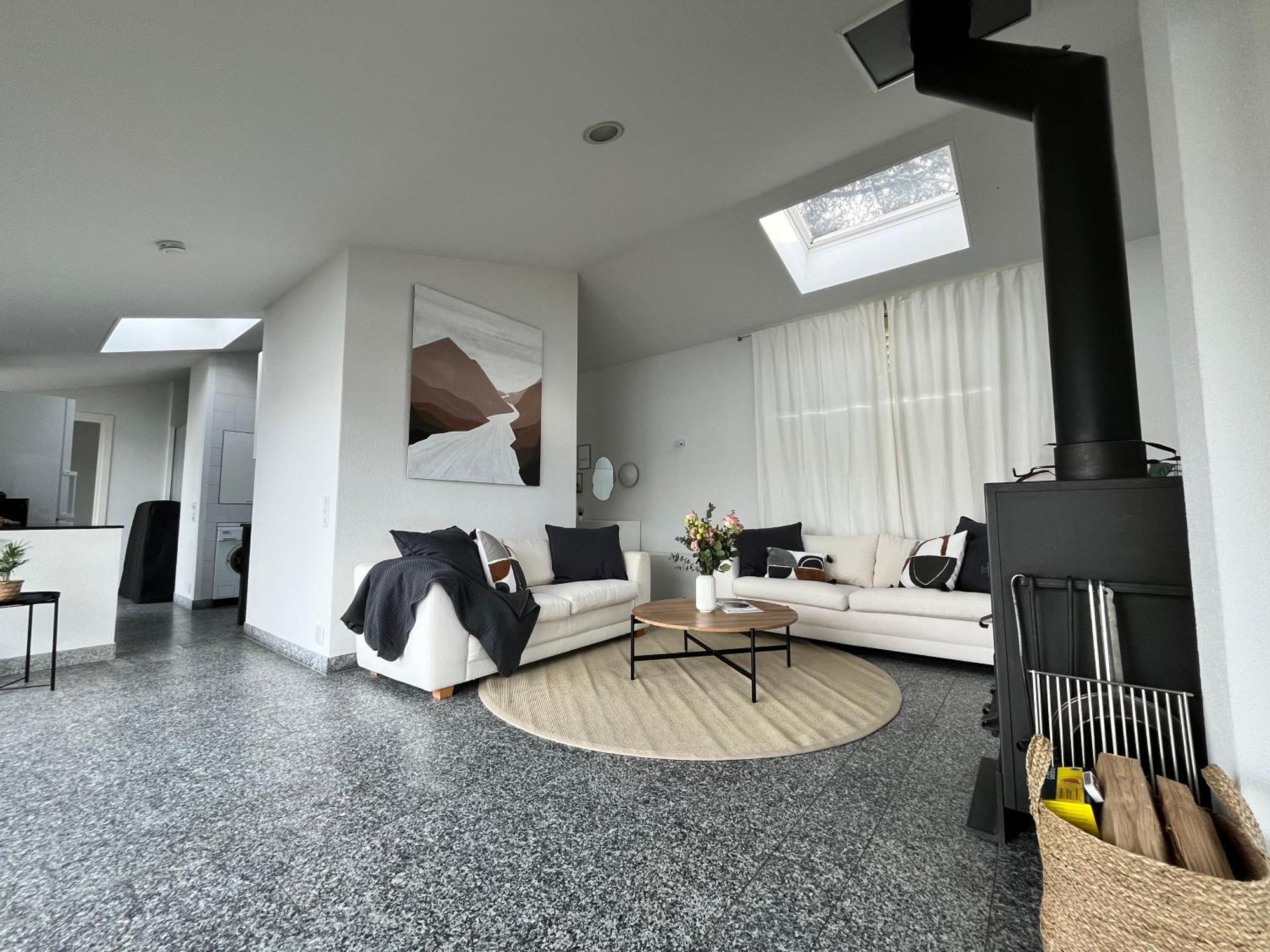 Wohnung Mit Grossartiger Seesicht Und Balkon Spiez Exterior foto